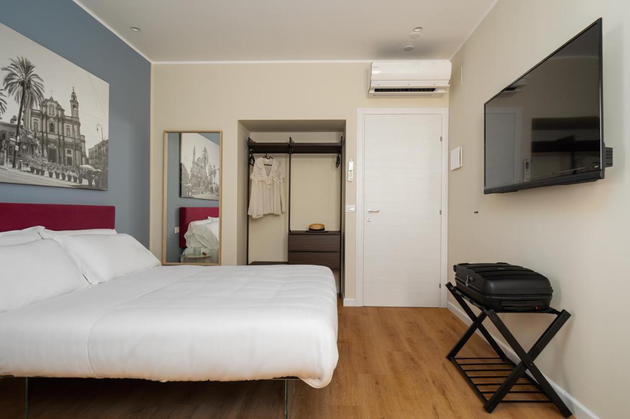 Attico 37 - Comfort Room Con Terrazza Privata Palermo Luaran gambar