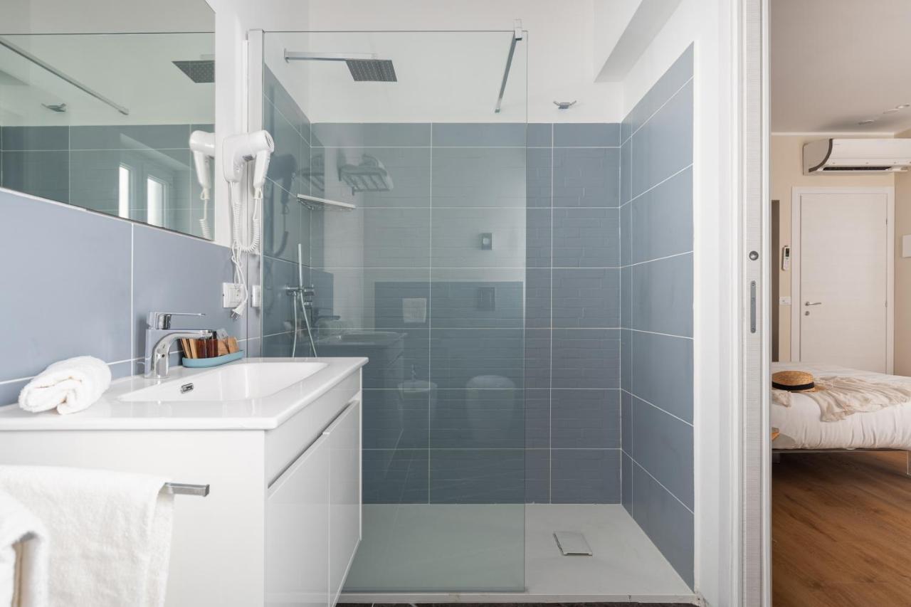 Attico 37 - Comfort Room Con Terrazza Privata Palermo Luaran gambar